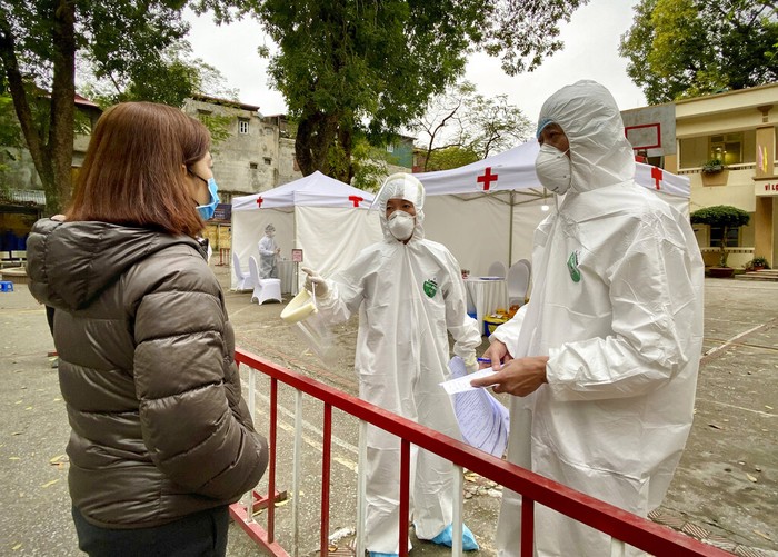 Vietnam memiliki strategi sendiri dalam perang melawan virus Corona (COVID-19) dengan biaya murah. Seperti apa sih caranya? Intip yuks.