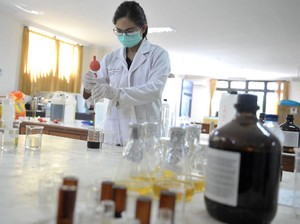 Sebuah Video Tentang Cara Membuat Hand Sanitizer Sendiri