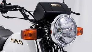 Melihat Lebih Dekat Naked Bike Jadul Honda yang Masih Diproduksi