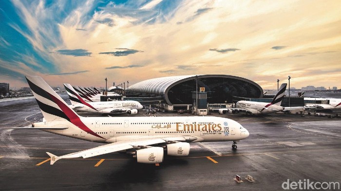 Pesawat Emirates di Dubai