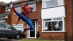 Potret Spider-Man Beraksi di Tengah Virus Corona