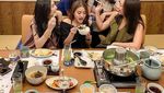 Momen Kuliner Seru Rica Andriani, Selebgram yang Pernikahannya Viral