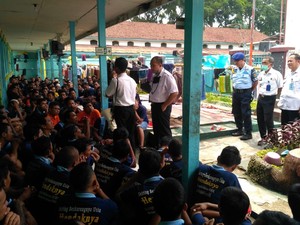 Cegah Penyebaran Corona, Lapas Blitar Bebaskan 14 Napi