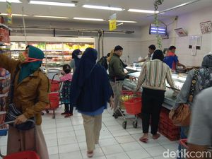 Diingatkan Lagi, Jangan Panik Belanja!