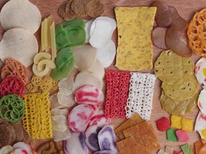 Kriukk! Jadi Menu Pelengkap Populer, Ini Sejarah Kerupuk
