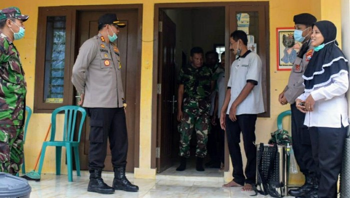 Warga Desa di Bondowoso Bikin Rumah Steril Secara Swadaya
