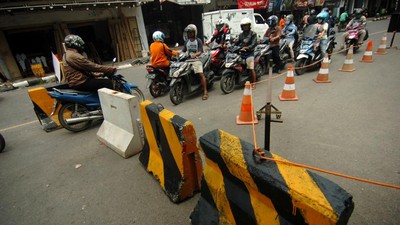 Beton Karantina Wilayah di Tegal Dibuka Paksa