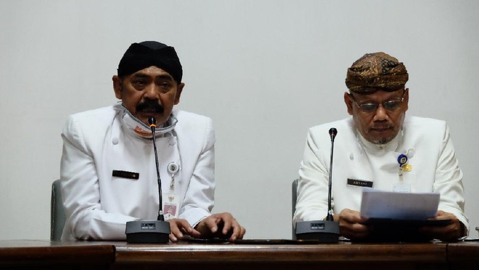 Wali Kota Solo, FX Hadi Rudyatmo dan Ketua Gugus Tugas Percepatan Penanganan COVID-19 Solo, Ahyani.