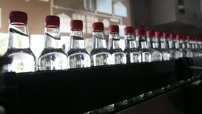 Lawan Corona, Pabrik Rum di Venezuela Produksi Alkohol Antiseptik