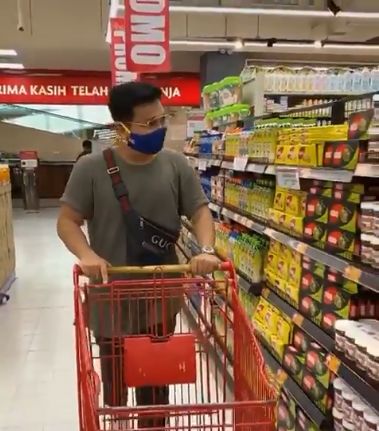 borong makanan sumbangan