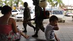 Potret Kesedihan Anak-anak Dunia Rindu Bermain di Luar Rumah