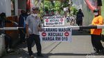 Warga Jakarta Mulai Batasi Jalan Akses Masuk Perumahan