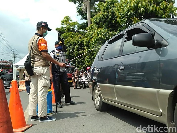 Isolasi wilayah Kota Tegal, Jumat (3/4/2020).