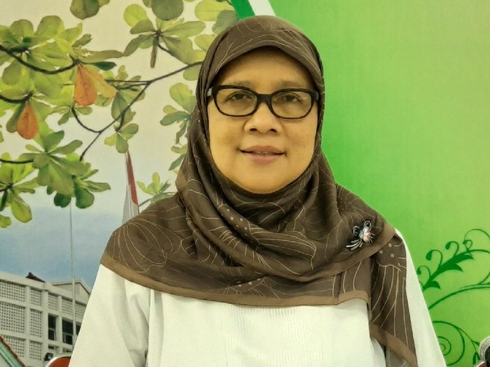 Anggota Tim Riset Covid-19 Unair, Prof Dr Ni Nyoman Tri Puspaningsih