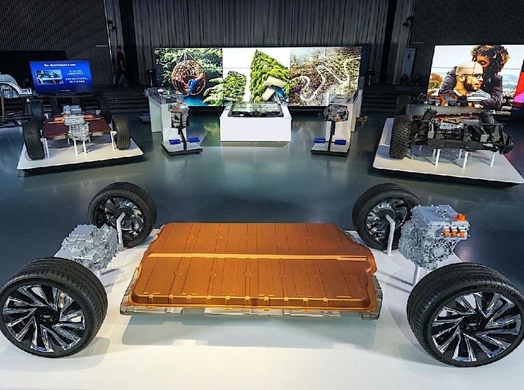 Intip Jeroan Mobil Listrik Honda Terbaru yang Usung Baterai Ultium