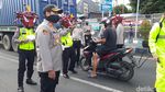 Polisi Corona Imbau Warga untuk Waspada COVID-19