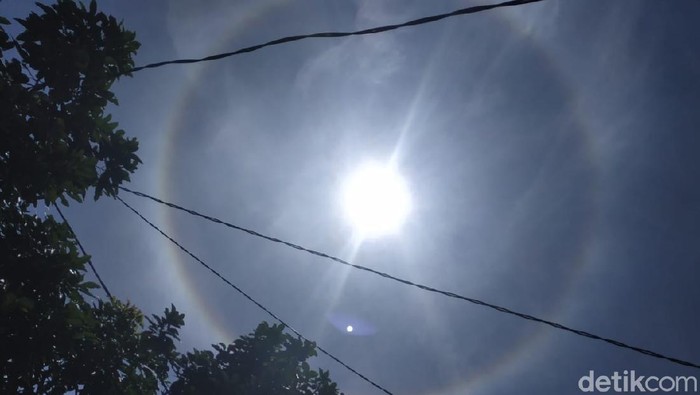 Halo Matahari di Bandung
