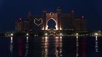 Foto Hotel Dubai dan Simbol Cinta