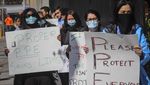 Aksi Demo Perawat New York Minta APD
