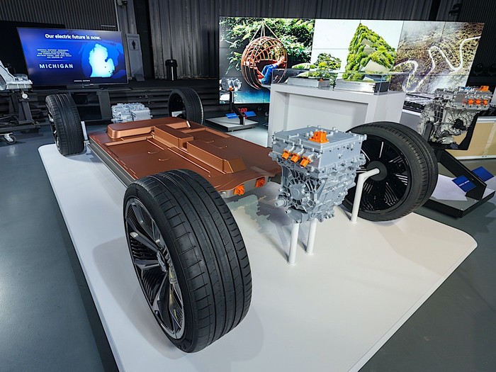 Platform dan baterai ultium mobil listrik Honda Platform dan baterai ultium mobil listrik Honda