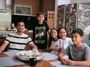 5 Momen Makan Malam Natal Artis, Ada Ruben Onsu hingga Darius