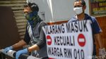 Warga Jakarta Mulai Batasi Jalan Akses Masuk Perumahan