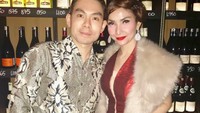 Roro juga dikenal dengan gaya hidup mewah. Dulu ia sering kumpul bersama teman-temannya di restoran fine dining. Foto: Instagram roro.fitria1989