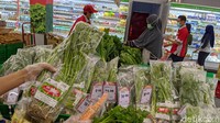 Sejumlah sayur mayur masih tersedia.