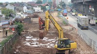 Pengerjaan proyek kereta cepat bersama dengan konsorsium asala China, tentu ada kemunduran pengerjaan. Di mana tenaga kerja asing (TKA) tidak bisa masuk ke Indonesia karena wabah virus corona.