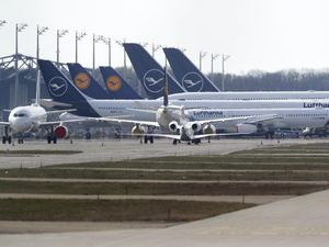 Potret Bandara-bandara Dunia yang Sedang Hibernasi