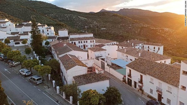 Potret Kota Berbenteng di Spanyol yang Bebas Corona