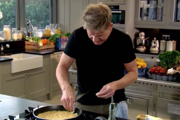 Tips bikin telur orak-arik ala Gordon Ramsay