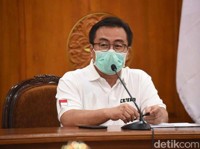 Ketua Satgas Kuratif Penanganan Covid-19 Jawa Timur, dr Joni Wahyuhadi