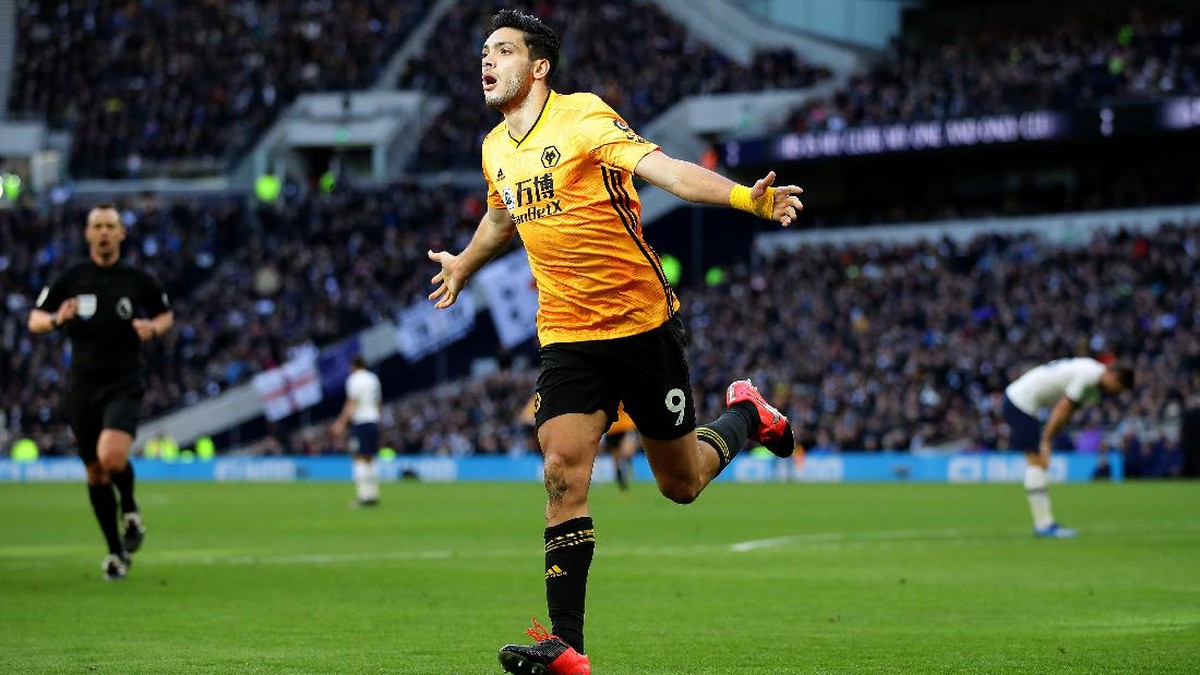 Rio Ferdinand mendukung Raul Jimenez untuk pindah ke Manchester United (Foto: Getty Images/Richard Heathcote)