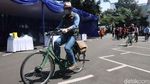 Potret Warga Bandung Jalani Rapid Test dengan Drive Thru