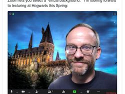 Kumpulan Background Zoom yang Konyol