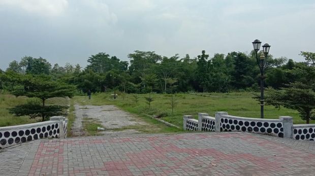 Makam jenazah pasien Corona di TPU Madurejo, Prambanan, Sleman, Sabtu (4/4/2020).