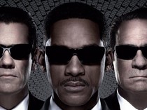 Sinopsis Men in Black 3, Aksi Kocak Duo Agen MIB Memburu Pembunuh Alien