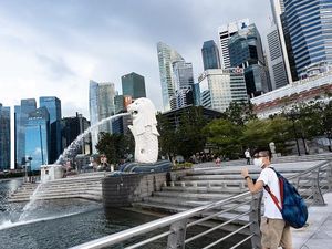 Buka Pijat Plus-Plus Saat Corona, Wanita Singapura Diciduk Polisi
