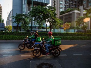 Curhat Driver Ojol Pengantar Makanan, Makan Siang Kejatuhan Kotoran Burung