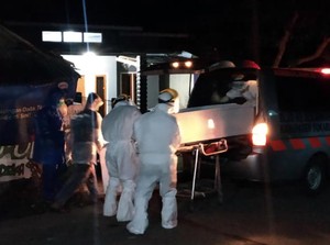 Jasad Terindikasi COVID-19 di Sukabumi Dimakamkan Setelah Musyawarah