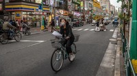 Perdana Menteri ShinzoAbe meminta agar paket ekonomi virus Corona nilainya lebih besar, dibandingkan paket yang pernah dikucurkan saat menghadapi krisis keuangan global. Getty Images/Carl Court