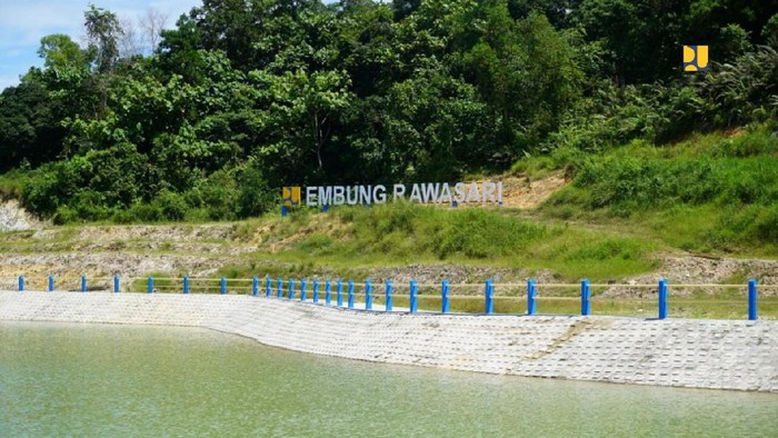 Embung Rawa Sari di Tarakan Kalimantan Utara Embung Rawa Sari di Tarakan Kalimantan Utara