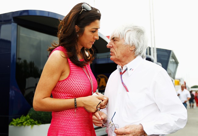 Mantan bos F1 Bernie Ecclestone mengumumkan kelahiran anak keempatnya bernama Ace dari istrinya Fabiana Flosi. Hal tersebut mengejutkan banyak pihak, lantaran usia Bernie saat ini 89 tahun. Pada Oktober nanti, ia akan berulang tahun ke-90.  Foto: dok. Getty Images