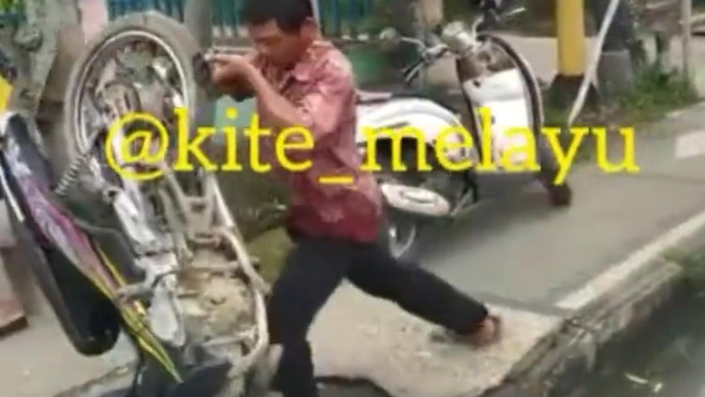 Ngamuk Ditilang Ngamuk ditilang