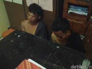 Dikejar Korban hingga Tersungkur, 2 Jambret Dihajar Massa di Subang