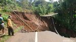 Jalan Longsor, Lalin Trenggalek-Bendungan Terputus