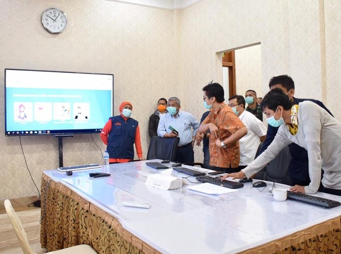 Gubernur Khofifah Sulap Rumah Dinas Jadi Posko Command Center  Covid-19