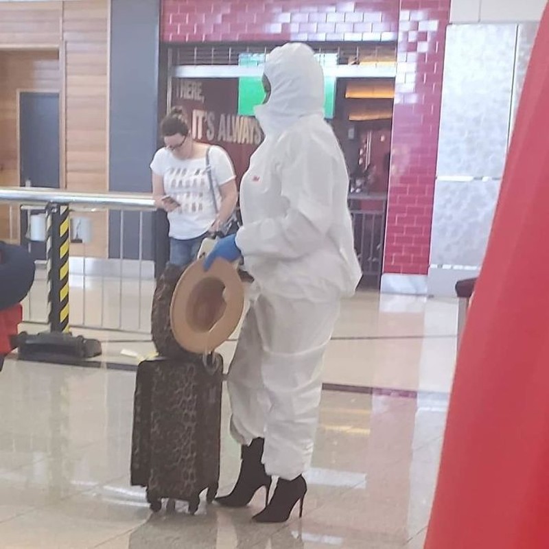 Cara Unik Lindungi Diri dari Penularan Virus Corona