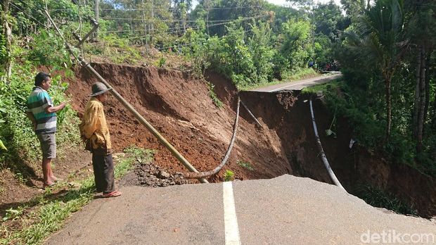 Jalan ambles di Trenggalek